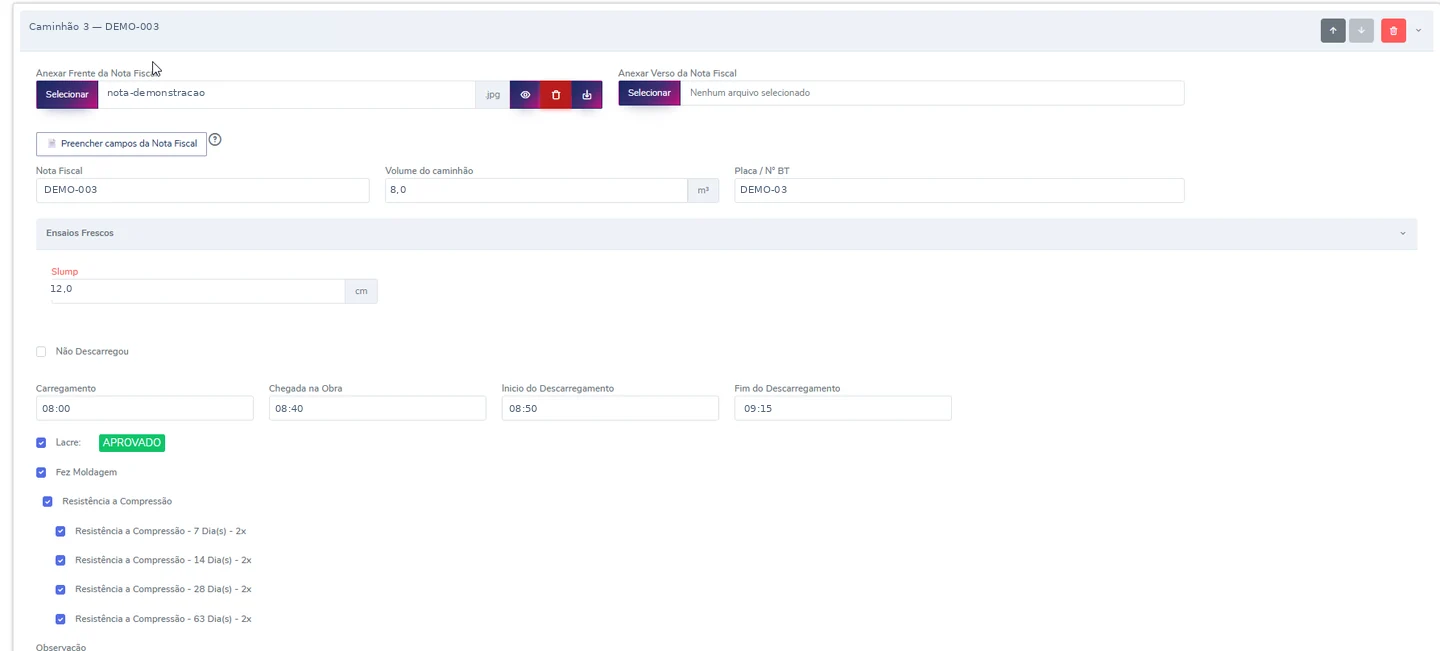 Registro do caminhão na web, com identificação substituída para demonstração